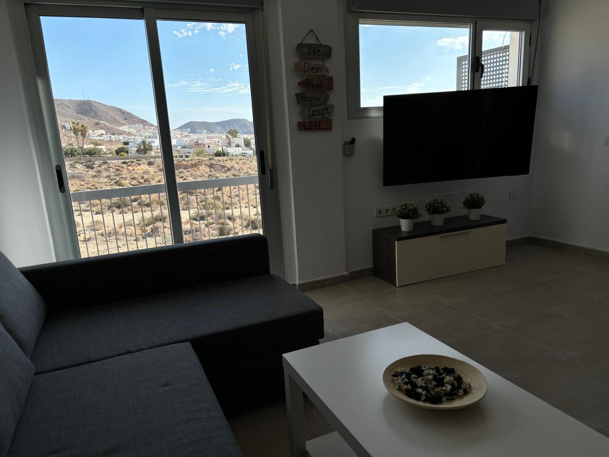 Capital Seaview Apartment Карбонерас Екстериор снимка