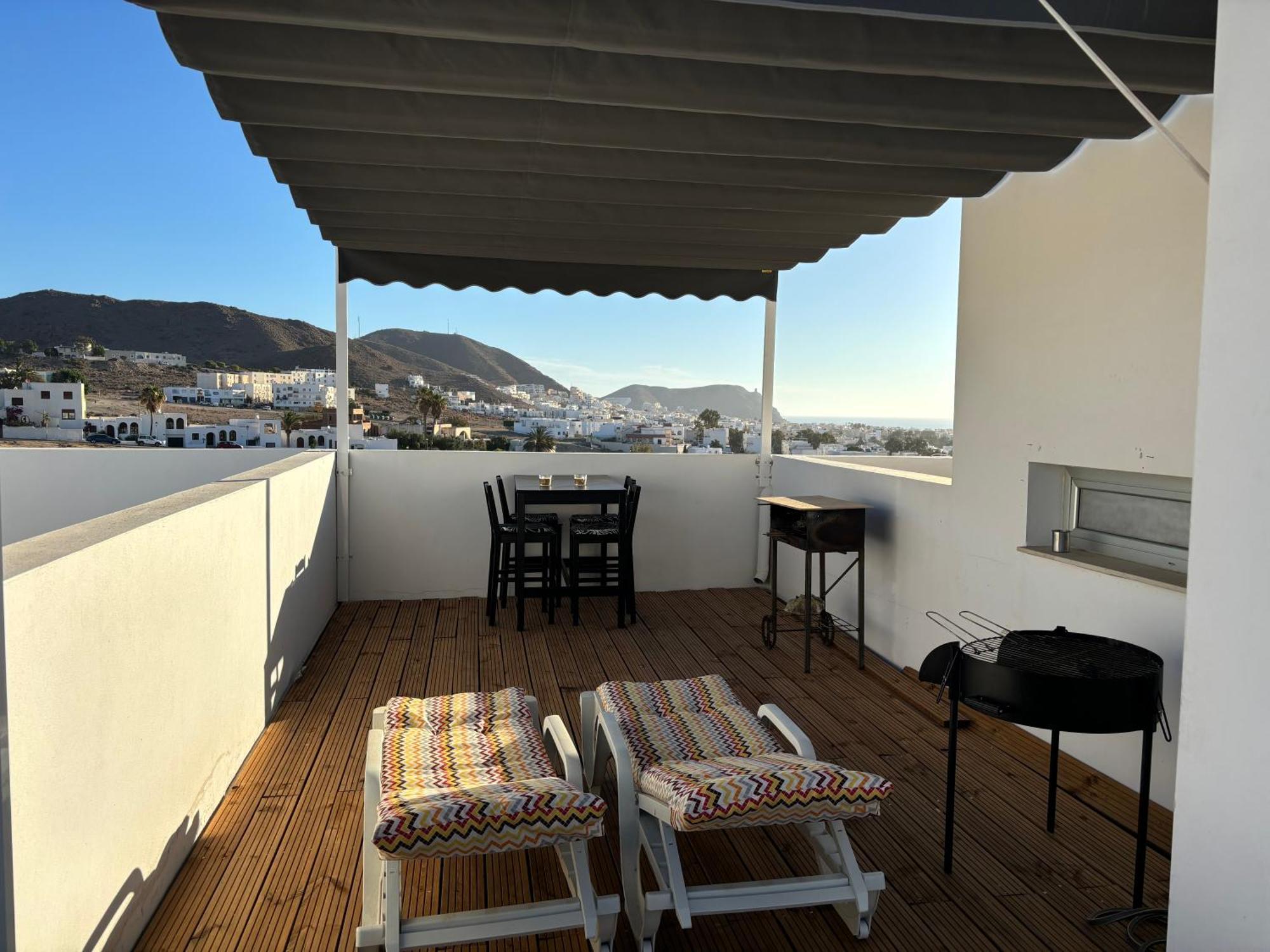 Capital Seaview Apartment Карбонерас Екстериор снимка